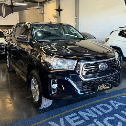 TOYOTA HILUX 2.8 SR 4X4 CD 16V DIESEL 4P AUTOMÁTICO
